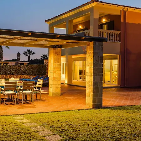 Sunset Villa *